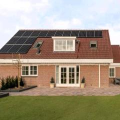 Villa with garden in green surroundings near Zeewolde