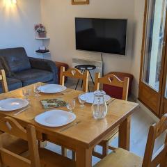 Beau 3 pièces 8 pers, proche pistes avec WIFI, Netflix et parking - FR-1-262-170