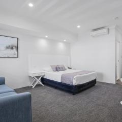 쉘하버 빌리지 모텔(Shellharbour Village Motel)