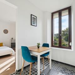 One-bedroom apartment with parking