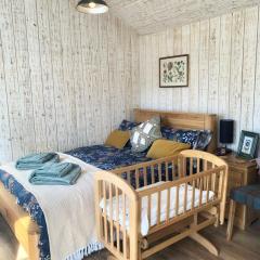 Cosy Cabins without hot tub - Greenway Farm, Drybrook, Forest of Dean