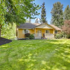 Well-Appointed McKenna Home Fire Pit and Deck!