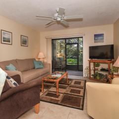 Cozy 2 bedroom 2 bath condo located within walking distance to the beach SC109