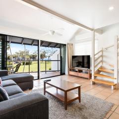 Byron Bay Beachfront Holiday Apartments Townhouse 12