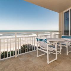 SR201 Surf Racquet Beautiful 3 bedroom 3 bath corner unit.