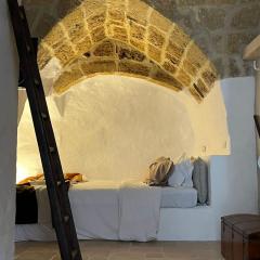 LA SEGRETA DEL CASTELLO, Private Access