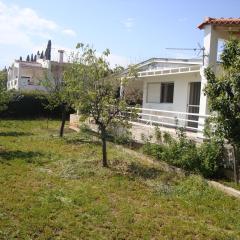 Three Bedroom Country House