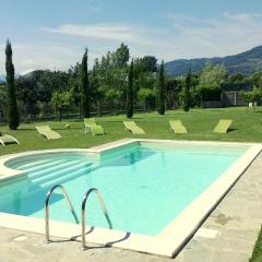 Villa In Lucca placed in a residential area, all services nearby