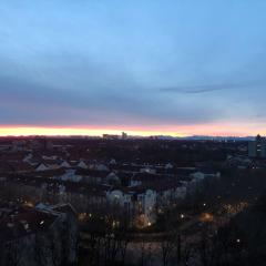 Schwabing-Studio great sunset view & balcony