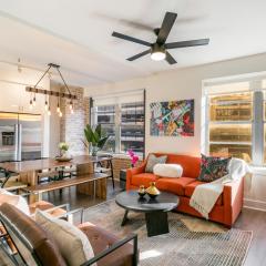 Newly Renovated 4-Bed Condo steps to French Quarter