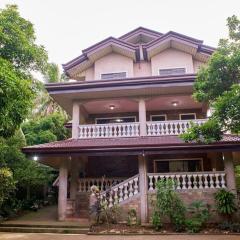 Lovely & Spacious Family House in Tagaytay
