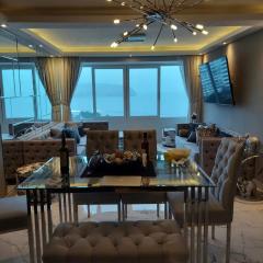 Miraflores ‘ best Ocean View, luxury apartment