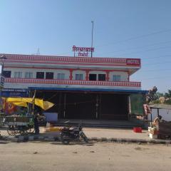 Hotel Ghirdharval Near Maa Trikuta Temple-Kunhadi-Kota