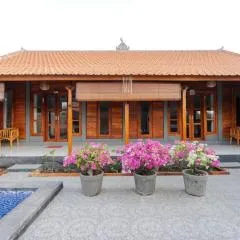 Garvi Villa