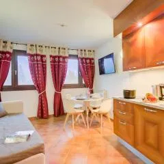 L' Aquila Campo Smith On The Ski Slopes - Happy Rentals