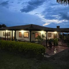 Villa Emita - MESA DE LOS SANTOS