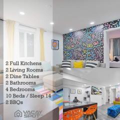 Vacay Spot Wynwood Deco 2 Kitchens Shower Massage jets, BBQ, Patio LED vibes, Prime LOC! 6 blocks away from Bars, Nite Clubs, Res, Shops