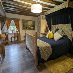 Chateau De Montmagner