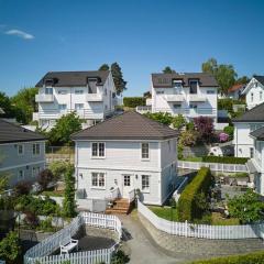 Sjarmerende og sentral hybel med egen Inngang