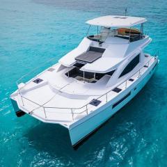 All Inclusive Luxury Yacht with Private Island
