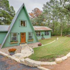 A-Frame Cottage with Deck about 5 Mi to Lake Bastrop!