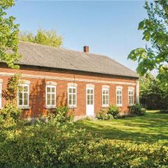 Nice Home In Bredebro With 7 Bedrooms, Sauna And Wifi