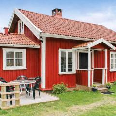 Lovely Home In Härryda With Kitchen