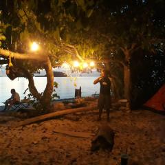 17 Island Riung Camp Tent