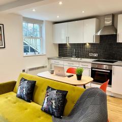 Palmer Apartment, 3 guests, Free Wifi, Great Transport Links, close to Uni, Hospital & Town Centre