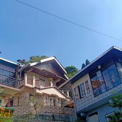 Pinewood Homestay Dali