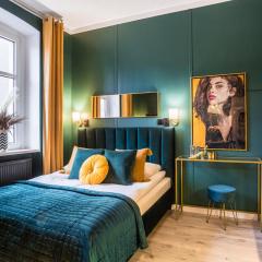 Beautiful Studios Słowackiego by Noclegi Renters