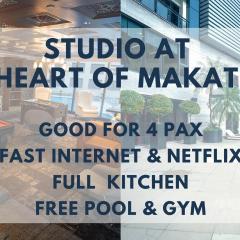 Studio with 370mbs net and Netflix in heart of Makati