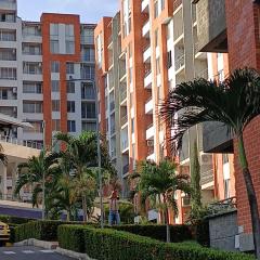 Apartamento Vacacional Familiar en Girardot, piscinas, Jacuzis, parqueadero privado