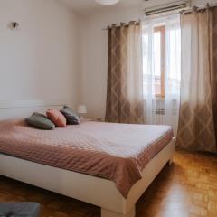 Kiwi Apartment