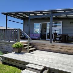 Modern House near Motuoapa Tongariro Crossing fishing skiing