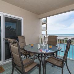 Beachfront Palm House - Walk right out to the pool beach access - PH1B