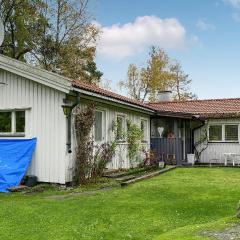 Gorgeous Home In Huddinge With Wi-fi