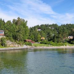 Nice Home In Stathelle With Jacuzzi