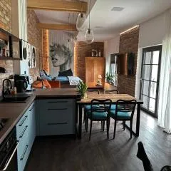 Design apartmán v zahradě