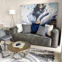 Modern Two Bed Townhouse with pool