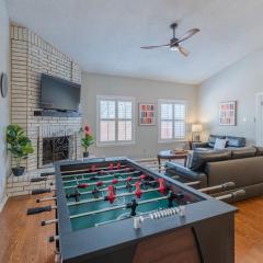 Beautiful Home With Pool, Games & Covered Patio