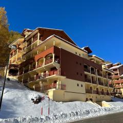 La Foux d Allos, centre station et au pied des pistes