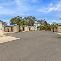 Costello Hotels - Moonta Bay Cabins