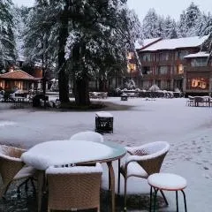 Raja Guest House Pahalgam Jammu And Kashmir India - Housity