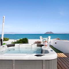 Luxury Oceanfront Villa