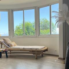 Aprile des îles .Appartement avec une jolie vue