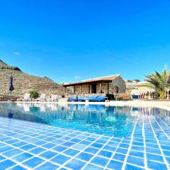 Rural house with private pool, BBQ, and views of the Atlantic Ocean in Tenerife South