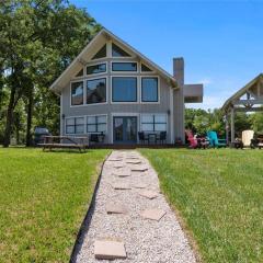 Scenic Cove, a lakehouse getaway rental on Cedar Creek Lake