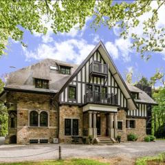 Vintage Villa with Jacuzzi and Infrared Sauna in Ardennes