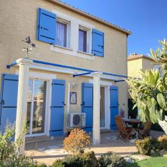 Villa LES LAURIERS avec terrasse et jardin proche plage